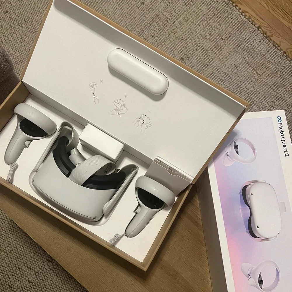 Quest 2 VR Headset - White